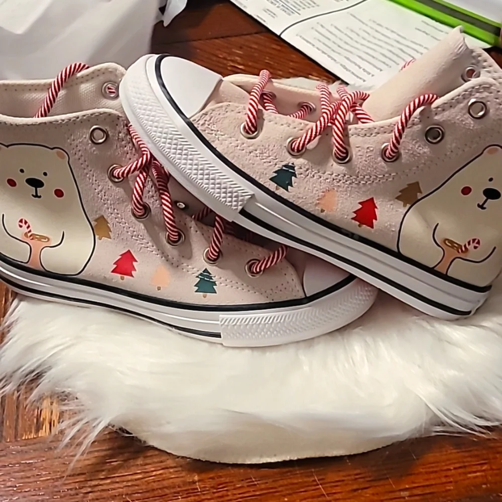 Converse - Picture 3 of 3